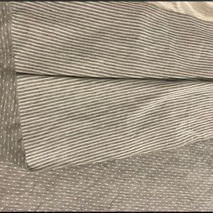 Bcbg scarf, reversible